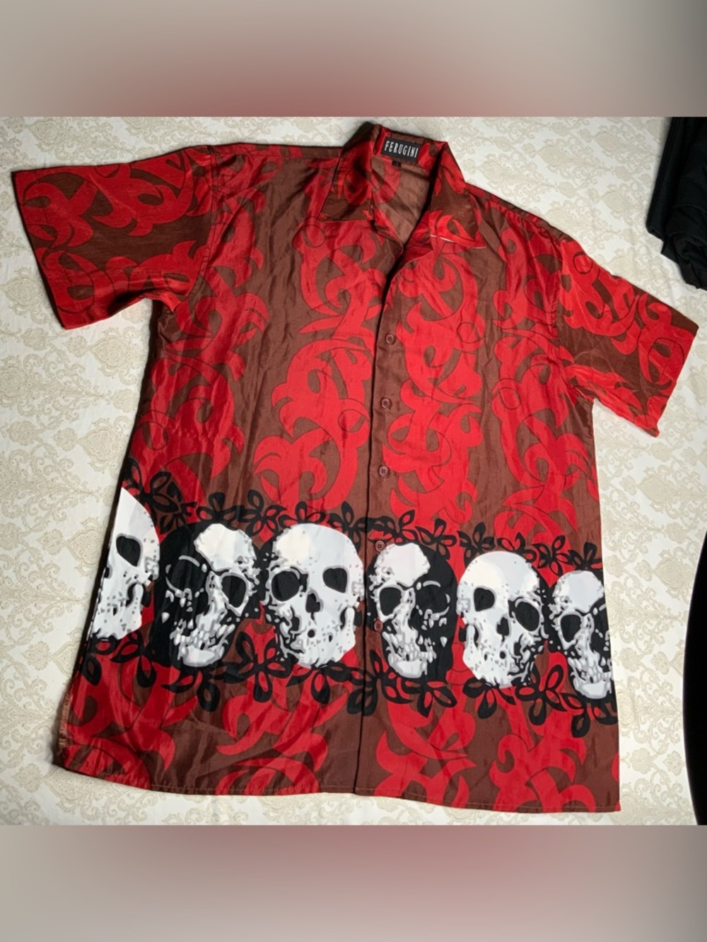 Ferugini Red Skull Button Down Shirt Men’s Small Bold Graphic Short Sleeve